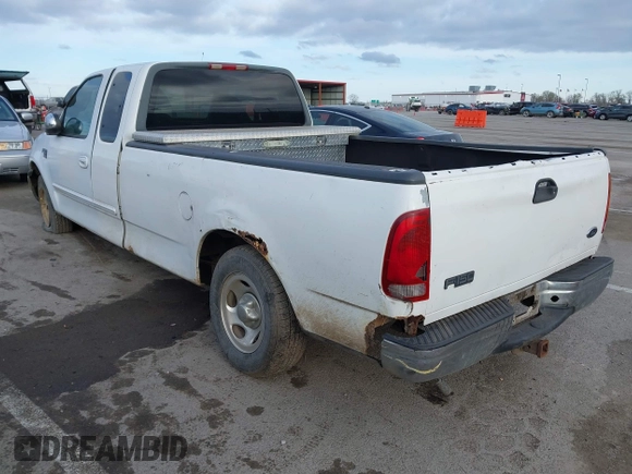 2000 Ford F-150 XL with VIN 1FTRX17W2YNA88695, listed as a IAAI auction lot 41840790 with 1 mi miles. Bid and sale history available at carsss.com. Image 3.