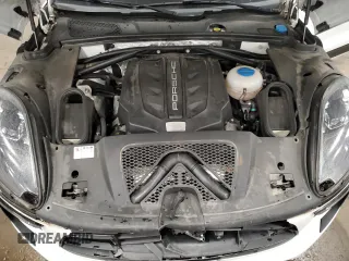 2017 Porsche Macan GTS with VIN WP1AG2A5XHLB51605, listed as a Copart auction lot 58532295 with 80,101 mi miles and Salvage title. Bid and sale history available at DreamBid. Image 12.
