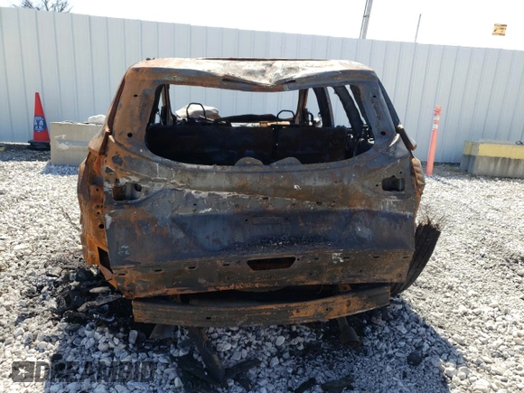 2016 Ford Escape SE with VIN 1FMCU0G77GUB56491, listed as a Copart auction lot 49055345 with 0 mi miles and Non Repairable. Bid and sale history available at carsss.com. Image 6.