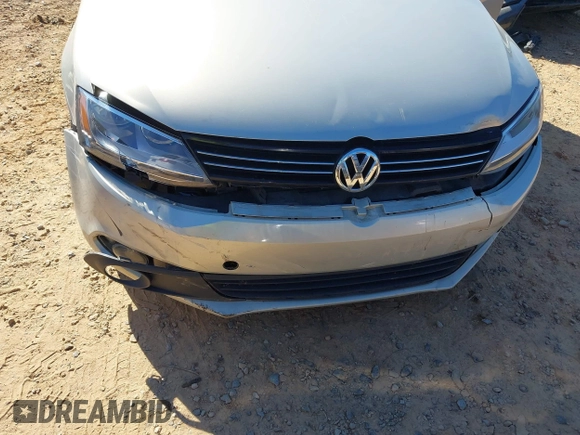 2011 Volkswagen Jetta SEL with VIN 3VWLX7AJ6BM330148, listed as a IAAI auction lot 41663551 with 128,673 mi miles and . Bid and sale history available at DreamBid. Image 6.
