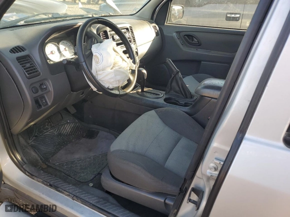 2006 Ford Escape XLS with VIN 1FMYU92Z66KC25927, listed as a Copart auction lot 85276804 with 159,425 mi miles and Salvage Title. Bid and sale history available at carsss.com. Image 7.