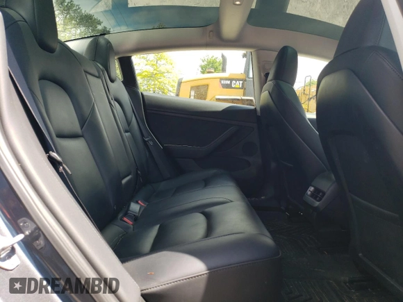 2023 Tesla Model 3 z VIN 5YJ3E1EA3PF546695, wystawiony jako Copart lot #57075155 z przebiegiem 35 871 mil mil oraz Szkoda całkowita • Salvage title. Historia ofert i sprzedaży dostępna na DreamBid. Obrazek 10.