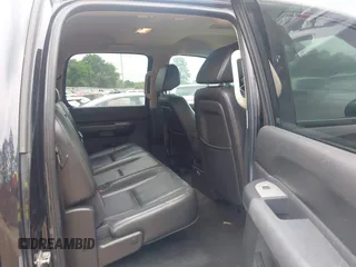 2008 GMC Sierra 1500 SLE1 z VIN 2GTEC13J981336446, wystawiony jako IAAI lot #42260022 z przebiegiem 179 852 mil mil oraz . Historia ofert i sprzedaży dostępna na DreamBid. Obrazek 8.