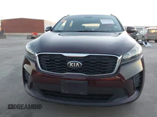 2019 Kia Sorento L z VIN 5XYPG4A32KG568841, wystawiony jako IAAI lot #41833435 z przebiegiem 103 426 mil mil oraz . Historia ofert i sprzedaży dostępna na DreamBid. Obrazek 12.