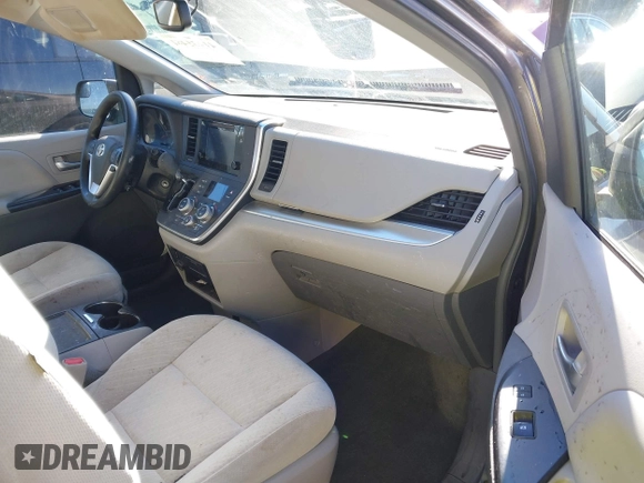 2017 Toyota Sienna LE Auto Access Seat с VIN 5TDKZ3DC9HS772056, выставлен на аукционе IAAI как лот 41435461 с пробегом 158 777 миль миль и . История ставок и продаж доступна на DreamBid. Изображение 5.