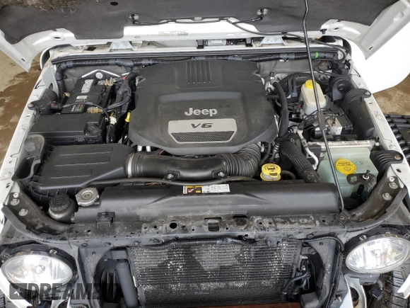 2015 Jeep Wrangler Unlimited Altitude с VIN 1C4HJWEG3FL559879, выставлен на аукционе Copart как лот 61054505 с пробегом 100 123 миль миль и На запчасти • Non repairable. История ставок и продаж доступна на DreamBid. Изображение 12.
