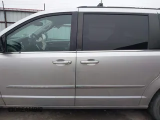 2012 Chrysler Town & Country Touring with VIN 2C4RC1BG8CR382559, listed as a IAAI auction lot 41532073 with 156,586 mi miles. Bid and sale history available at carsss.com. Image 14.
