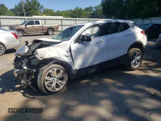 2022 BMW X2 xDrive28i z VIN WBXYJ1C02N5U27145, wystawiony jako Copart lot #56110705 z przebiegiem Nie podano mil oraz Szkody całkowita. Historia ofert i sprzedaży dostępna na DreamBid. Obrazek 1.