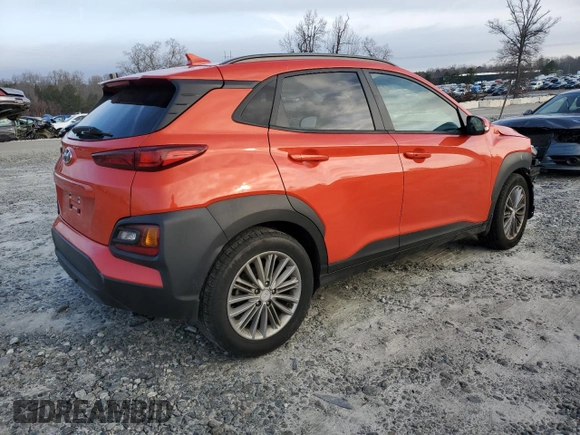 2020 Hyundai Kona SEL Plus with VIN KM8K62AAXLU558232, listed as a Copart auction lot 42994335 with 88,529 mi miles and Salvage Title. Bid and sale history available at carsss.com. Image 3.