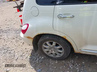 2008 Chrysler PT Cruiser с VIN 3A8FY48B18T157253, выставлен на аукционе IAAI как лот 42681445 с пробегом 101 843 миль миль и . История ставок и продаж доступна на DreamBid. Изображение 13.