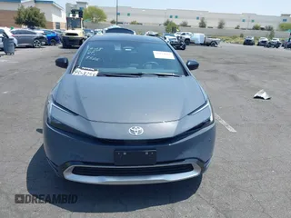 2024 Toyota Prius SE z VIN JTDACACU1R3033326, wystawiony jako IAAI lot #42174204 z przebiegiem 11 273 mil mil oraz . Historia ofert i sprzedaży dostępna na DreamBid. Obrazek 13.