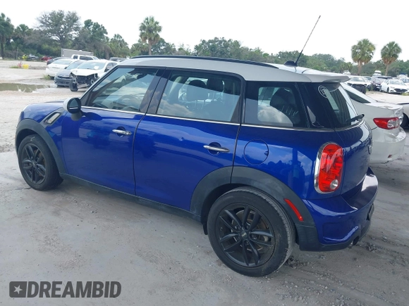 2016 MINI Countryman S with VIN WMWZC3C50GWT08698, listed as a IAAI auction lot 42493302 with 61,306 mi miles and . Bid and sale history available at DreamBid. Image 3.