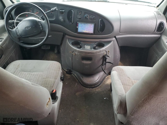 1999 Ford Econoline Wagon XL with VIN 1FBSS31S2XHC25668, listed as a Copart auction lot 44421995 with 243,999 mi miles and Salvage Title. Bid and sale history available at carsss.com. Image 8.