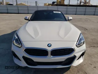 2023 BMW Z4 sDrive30i with VIN WBAHF3C06PWY01020, listed as a Copart auction lot 43236464 with 6,860 mi miles. Bid and sale history available at carsss.com. Image 5.