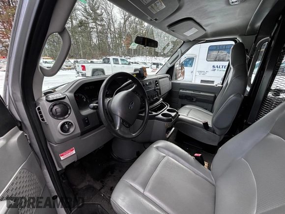 2014 Ford Econoline Cargo Commercial with VIN 1FTNS2EW7EDB18538, listed as a Copart auction lot 44216815 with 130,432 mi miles and Clean Title. Bid and sale history available at carsss.com. Image 9.