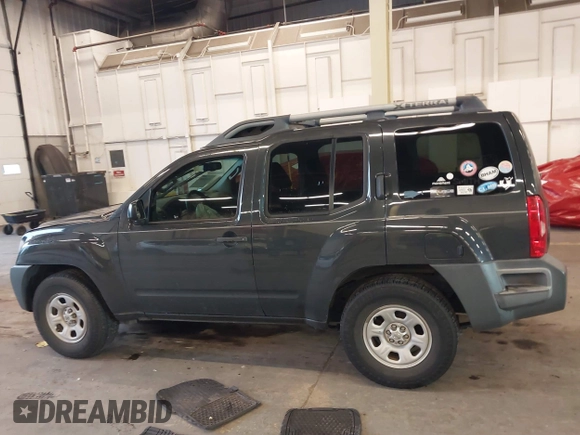 2013 Nissan Xterra S z VIN 5N1AN0NUXDN821211, wystawiony jako IAAI lot #41238046 z przebiegiem 131 649 mil mil oraz . Historia ofert i sprzedaży dostępna na DreamBid. Obrazek 14.