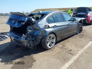 2015 BMW 3 Series 328i с VIN WBA3C1C52FP852509, выставлен на аукционе IAAI как лот 42164622 с пробегом Не указан миль и . История ставок и продаж доступна на DreamBid. Изображение 4.