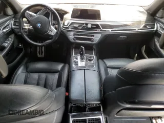 2019 BMW 7 Series 740i with VIN WBA7E2C56KB218225, listed as a Copart auction lot 62496605 with 109,937 mi miles and Clean title. Bid and sale history available at DreamBid. Image 8.