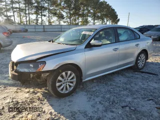 2013 Volkswagen Passat Wolfsburg Edition z VIN 1VWAH7A32DC144925, wystawiony jako Copart lot #76357524 z przebiegiem 172 124 mil mil oraz Szkoda całkowita • Salvage title. Historia ofert i sprzedaży dostępna na DreamBid. Obrazek 1.
