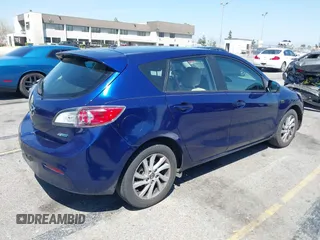 2013 Mazda 3 i Touring with VIN JM1BL1L74D1801383, listed as a IAAI auction lot 42023534 with 92,362 mi miles and . Bid and sale history available at carsss.com. Image 4.