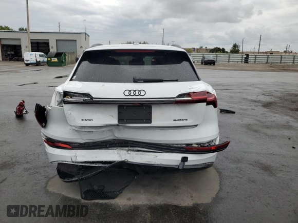 2022 Audi e-tron Premium with VIN WA1AAAGE9NB038342, listed as a Copart auction lot 46429375 with 39,636 mi miles and Non Repairable. Bid and sale history available at DreamBid. Image 6.