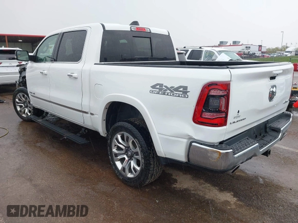 2022 Ram 1500 Limited z VIN 1C6SRFHT6NN446901, wystawiony jako IAAI lot #42042634 z przebiegiem 46 809 mil mil oraz . Historia ofert i sprzedaży dostępna na DreamBid. Obrazek 3.