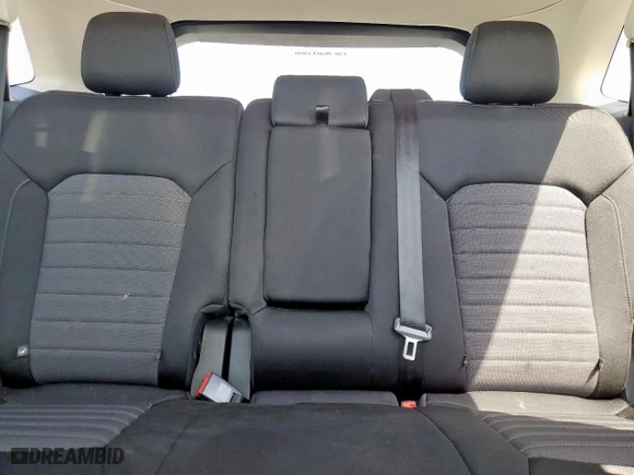 2018 Ford Edge SE with VIN 2FMPK3G9XJBC36214, listed as a Copart auction lot 50471325 with 130,873 mi miles and Clean Title. Bid and sale history available at carsss.com. Image 10.