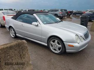 2001 Mercedes-Benz CLK with VIN WDBLK70G41T081841, listed as a IAAI auction lot 42144737 with Not Provided miles. Bid and sale history available at carsss.com. Image 1.