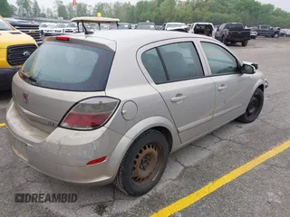 2008 Saturn Astra XE z VIN W08AR671885110247, wystawiony jako IAAI lot #42263276 z przebiegiem 150 028 mil mil oraz . Historia ofert i sprzedaży dostępna na DreamBid. Obrazek 4.