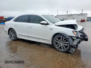 2017 Volkswagen Passat R-Line z VIN 1VWDT7A39HC074471, wystawiony jako Copart lot #51965305 z przebiegiem 63 152 mil mil oraz Szkoda całkowita • Salvage title. Historia ofert i sprzedaży dostępna na DreamBid. Obrazek 4.