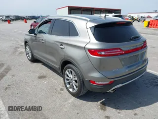 2017 Lincoln MKC Select with VIN 5LMCJ2C9XHUL36333, listed as a IAAI auction lot 41932497 with 111,065 mi miles and . Bid and sale history available at DreamBid. Image 3.