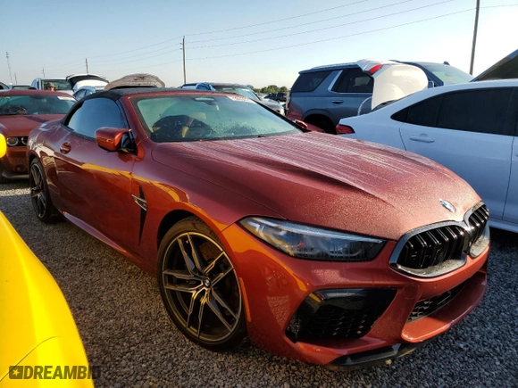 2020 BMW M8 with VIN WBSDZ0C01LBM09483, listed as a Copart auction lot 73933014 with 8,389 mi miles and Non Repairable. Bid and sale history available at carsss.com. Image 4.