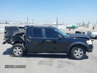 2007 Ford Explorer Sport Trac XLT z VIN 1FMEU31K17UA01300, wystawiony jako IAAI lot #42321378 z przebiegiem 221 813 mil mil oraz . Historia ofert i sprzedaży dostępna na DreamBid. Obrazek 14.