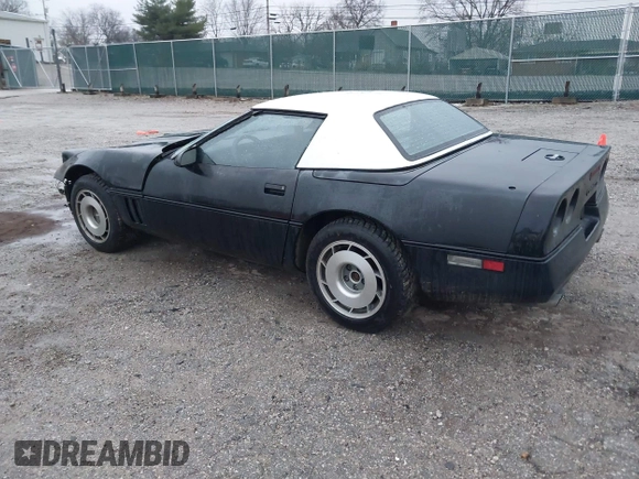 1987 Chevrolet Corvette z VIN 1G1YY3184H5124409, wystawiony jako IAAI lot #41518101 z przebiegiem 121 592 mil mil oraz . Historia ofert i sprzedaży dostępna na DreamBid. Obrazek 3.