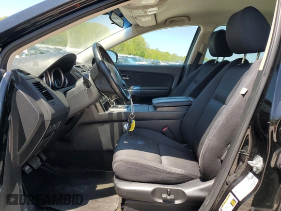 2012 Mazda CX-9 Sport z VIN JM3TB3BV0C0354646, wystawiony jako Copart lot #55971445 z przebiegiem 101 824 mil mil oraz Czysty tytuł • Clean title. Historia ofert i sprzedaży dostępna na DreamBid. Obrazek 7.