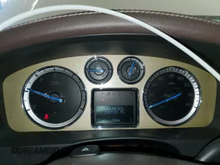 2011 Cadillac Escalade ESV Platinum Edition z VIN 1GYS4KEF7BR252763, wystawiony jako Copart lot #55679055 z przebiegiem 188 590 mil mil oraz Czysty tytuł • Clean title. Historia ofert i sprzedaży dostępna na DreamBid. Obrazek 9.