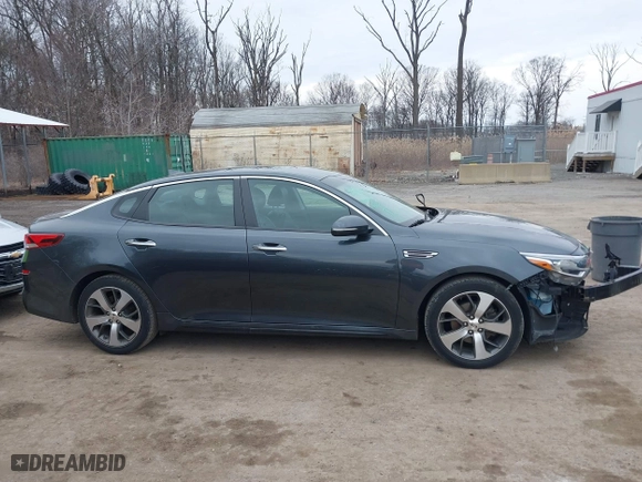 2019 Kia Optima LX with VIN 5XXGT4L33KG379368, listed as a IAAI auction lot 41487477 with 71,868 mi miles. Bid and sale history available at carsss.com. Image 13.
