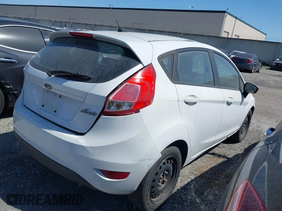 2016 Ford Fiesta S z VIN 3FADP4TJ6GM171745, wystawiony jako IAAI lot #41924984 z przebiegiem 111 925 mil mil oraz . Historia ofert i sprzedaży dostępna na DreamBid. Obrazek 4.