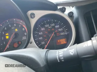 2017 Nissan 370Z z VIN JN1AZ4EH5HM954542, wystawiony jako Copart lot #44384345 z przebiegiem 87 259 mil mil oraz Szkoda całkowita • Salvage title. Historia ofert i sprzedaży dostępna na DreamBid. Obrazek 9.