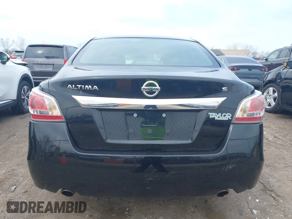 2015 Nissan Altima 2.5 SV with VIN 1N4AL3AP1FC582082, listed as a IAAI auction lot 42006657 with 132,343 mi miles. Bid and sale history available at carsss.com. Image 16.