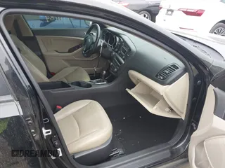 2013 Kia Optima EX with VIN 5XXGN4A78DG154186, listed as a IAAI auction lot 41911184 with 195,666 mi miles. Bid and sale history available at carsss.com. Image 5.