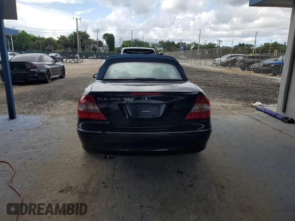 2007 Mercedes-Benz CLK 350 z VIN WDBTK56G87T084620, wystawiony jako Copart lot #61843215 z przebiegiem 92 936 mil mil oraz Czysty tytuł • Clean title. Historia ofert i sprzedaży dostępna na DreamBid. Obrazek 6.
