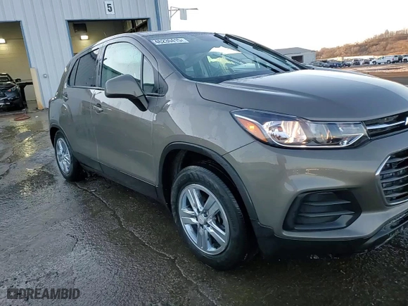 2021 Chevrolet Trax LS with VIN KL7CJKSB4MB327304, listed as a Copart auction lot 46230415 with 47,320 mi miles and Salvage Title. Bid and sale history available at carsss.com. Image 14.