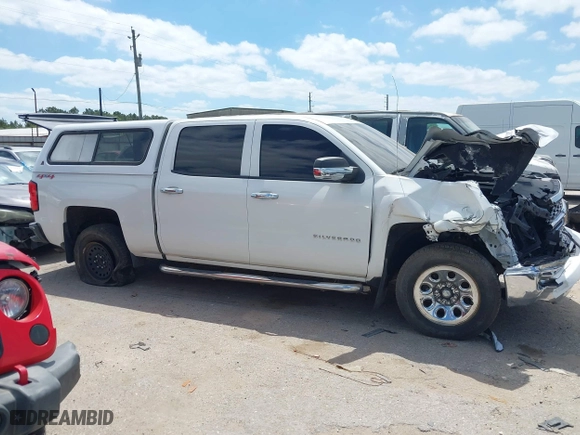 2014 Chevrolet Silverado 1500 LT with VIN 3GCUKREH6EG348306, listed as a IAAI auction lot 42025961 with 144,893 mi miles. Bid and sale history available at carsss.com. Image 13.