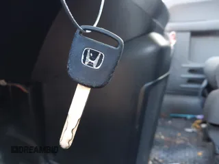 2009 Honda Element EX z VIN 5J6YH18719L002431, wystawiony jako IAAI lot #42191040 z przebiegiem 222 339 mil mil oraz . Historia ofert i sprzedaży dostępna na DreamBid. Obrazek 11.