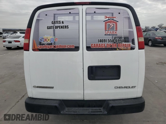 2005 Chevrolet Express Cargo z VIN 1GCFG15T251176760, wystawiony jako Copart lot #42026255 z przebiegiem 265 846 mil mil oraz Szkoda całkowita • Salvage title. Historia ofert i sprzedaży dostępna na DreamBid. Obrazek 6.