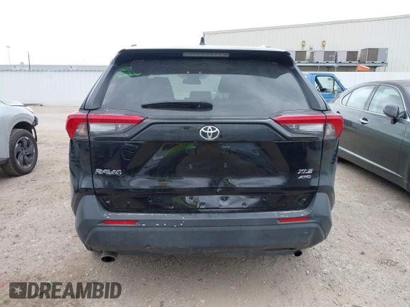 2024 Toyota RAV4 XLE with VIN 2T3P1RFV8RC440951, listed as a IAAI auction lot 42160027 with 35,000 mi miles. Bid and sale history available at carsss.com. Image 17.