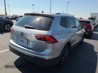 2024 Volkswagen Tiguan SE с VIN 3VV3B7AX9RM106728, выставлен на аукционе IAAI как лот 42845194 с пробегом 23 946 миль миль и . История ставок и продаж доступна на DreamBid. Изображение 47.