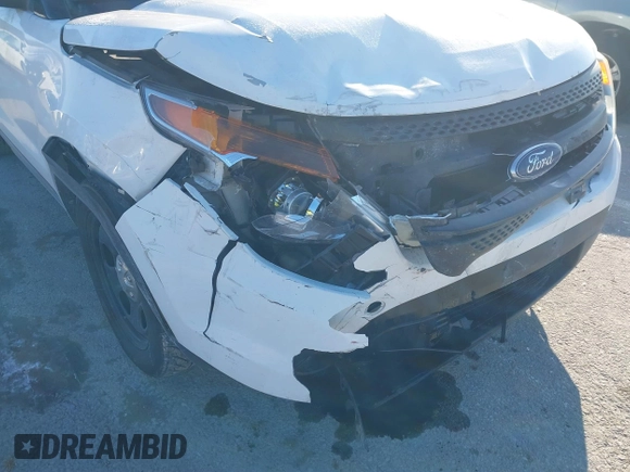 2014 Ford Police Interceptor Utility z VIN 1FM5K8ARXEGA33593, wystawiony jako IAAI lot #41342821 z przebiegiem 175 456 mil mil oraz . Historia ofert i sprzedaży dostępna na DreamBid. Obrazek 6.