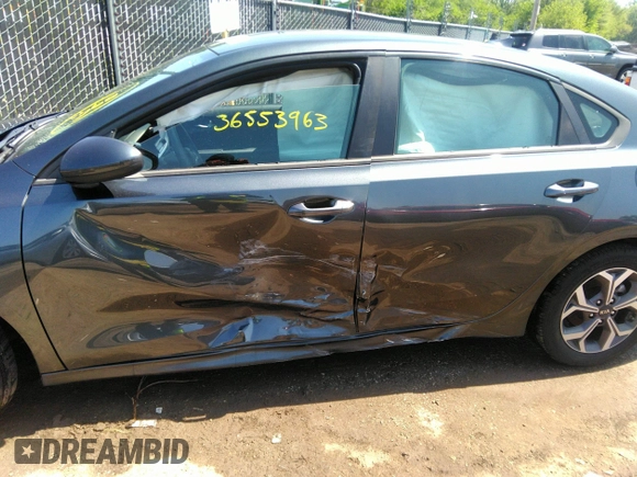 2019 Kia Forte LXS with VIN 3KPF24AD2KE112760, listed as a IAAI auction lot 36553963 with 51,192 mi miles and . Bid and sale history available at carsss.com. Image 6.